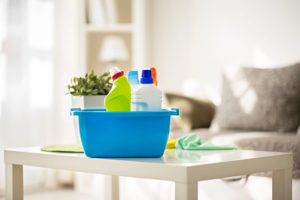 Do Landlords Have to Clean Between Tenants In Illinois? 33 Realty